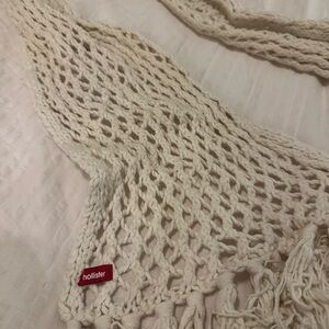 Hollister Ivory Knit Scarf